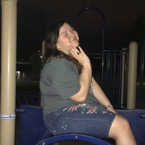 Meet your Posher, Liliana